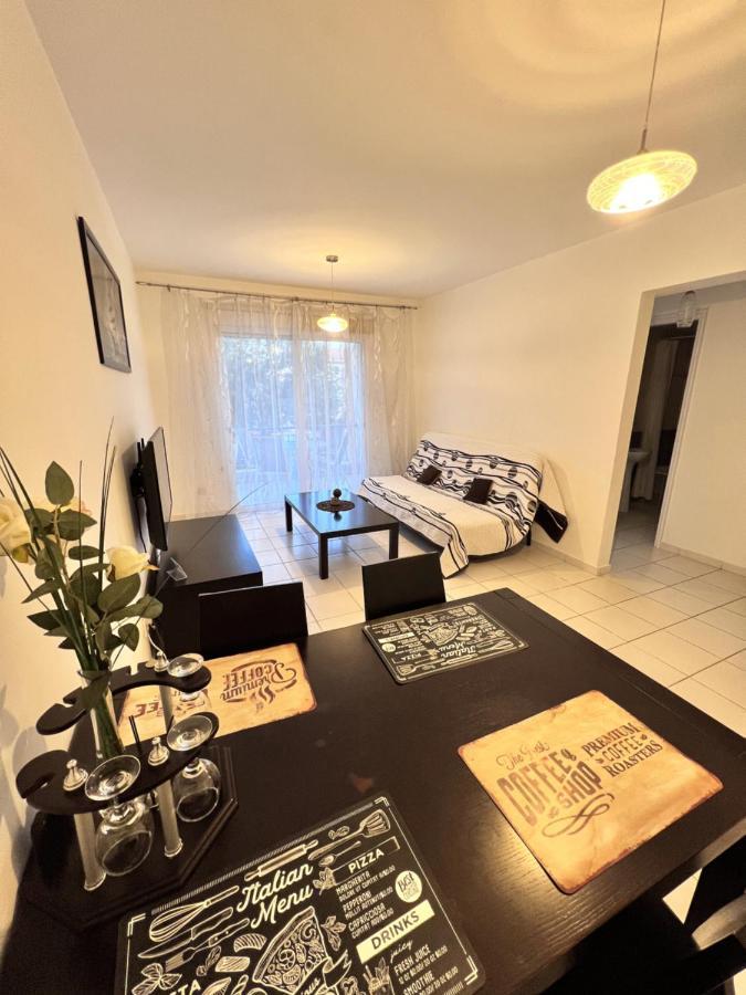 Iris Village Pafos Dış mekan fotoğraf