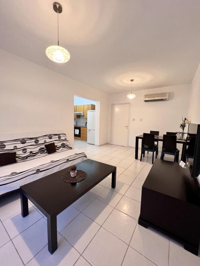 Iris Village Pafos Dış mekan fotoğraf