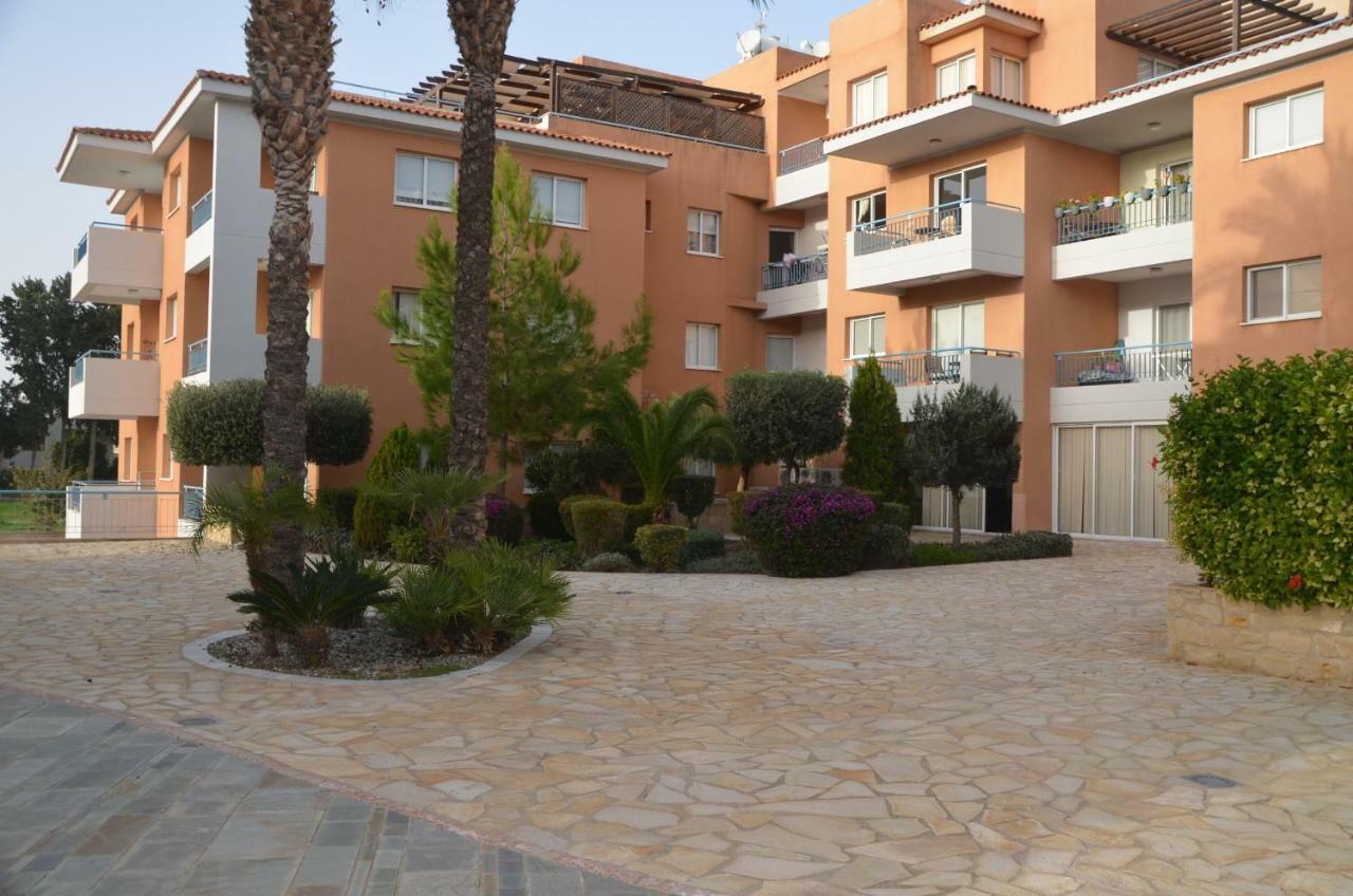 Iris Village Pafos Dış mekan fotoğraf
